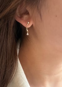Image 3 of Dew Drop Earring (Single earring)