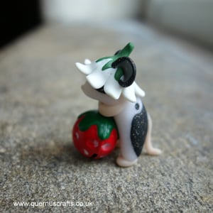 Wee Fancy Mouse with Strawberry Bell