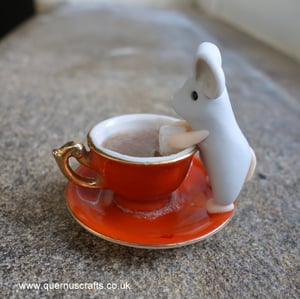 Wee Sugar Cube Teacup Mouse