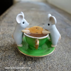 Wee Cookie Mice with Teacup