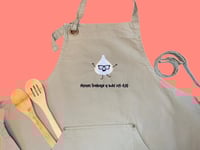 Image 2 of Menos Trabajo y Más Relajo– Apron Para el Quehacer