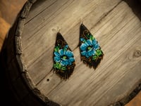 Image 4 of Vika earrings 