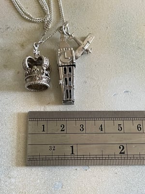 Image of Silver Necklace & Vintage London Theme Charms