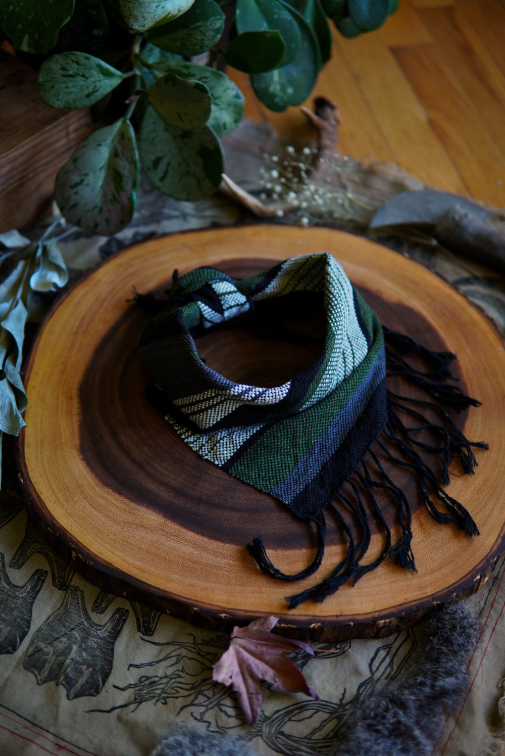 Image of Mossy Cobble Kerchief - 1