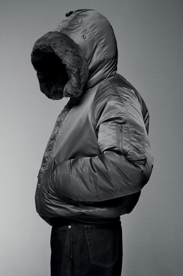 MONOGURUI hyper-jumper: (COMME DES GARCONS)