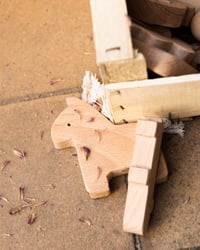 Image 4 of JOUET dada