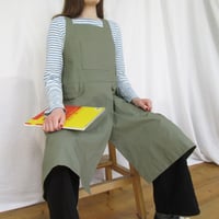 Image 8 of Split Leg Canvas Apron for Potters/Makers, Crossback. Dusty Green No4:5