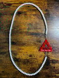 Image 2 of Convertible 1913 Pyramid Pearl Set/Lanyards 