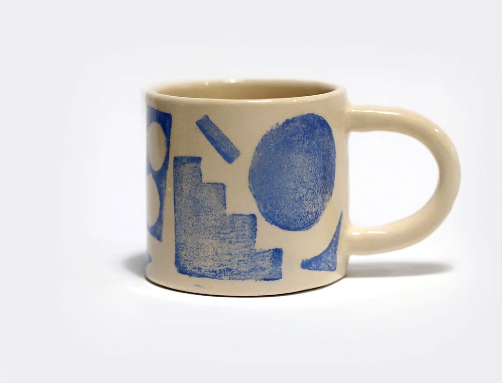 Image of BLUE SHAPES CLASSIC MUG