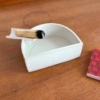 Image 1 of Ember Dish 08