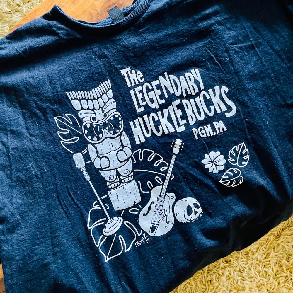 Legendary Hucklebucks TIKI + GUITAR 100% Cotton Men's T-Shirt