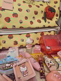 Image 7 of Juicy Couture Sweet N Juicy Yellow Weekender Meets Hello Kitty Bundle 