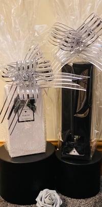 Image 2 of Gift wrapping and extras