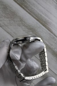 Image 3 of 1990s Oris Pointer Date 7403 - Original Beads of Rice Bracelet - Automatic