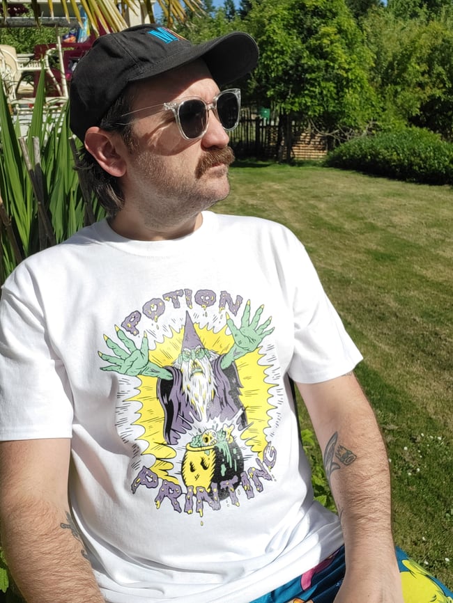 stank old wizard tee!
