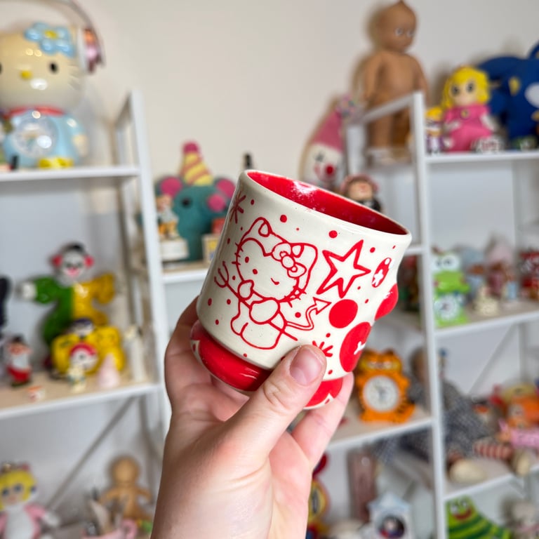 hello kitty devil cup Image 3