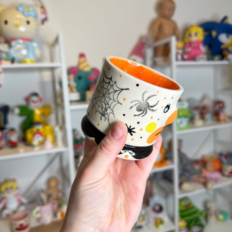 sad lil spider cup Image 2