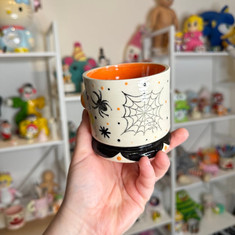 sad lil spider cup Image 3