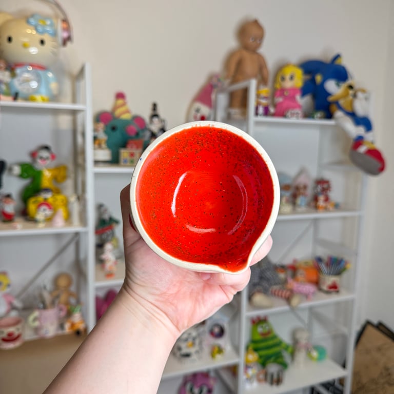 lil red matcha bowl Image 4