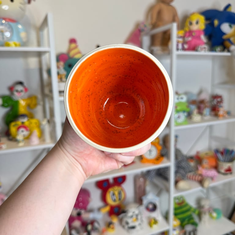 orange snoopy vampire cup Image 3