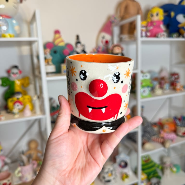 orange snoopy vampire cup Image 2