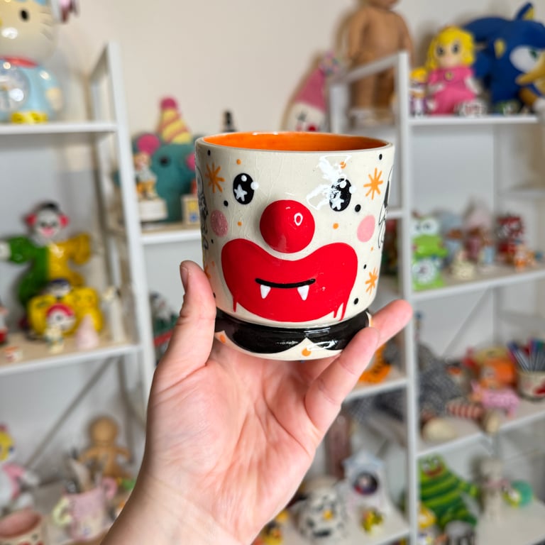 orange snoopy vampire cup Image 5
