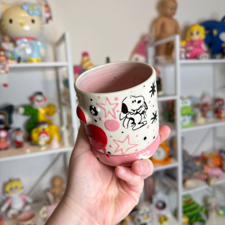 pink snoopy vampire cup