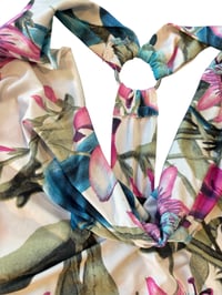 Image 2 of Flower top 