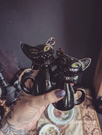 Cat salt and pepper shakers 