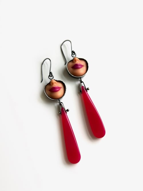Image of Smile Earrings with Hot Pink Chalcedony