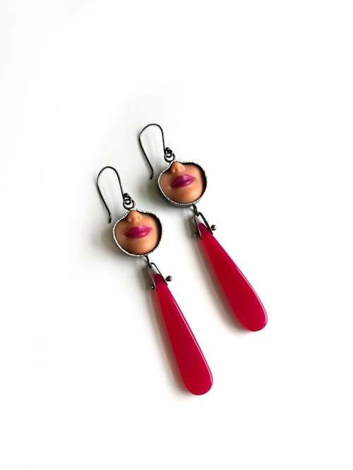 Image of Smile Earrings with Hot Pink Chalcedony