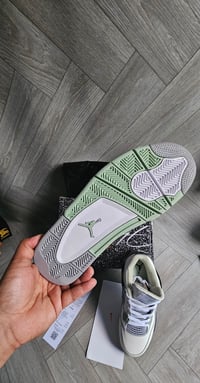 Image 5 of Josh 4 (1:1) mint (size 9 only)