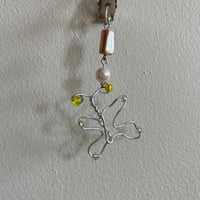 Image 1 of Fluttery hair clip