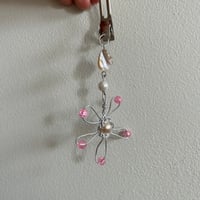 Image 3 of Pretty in pink! hair clip