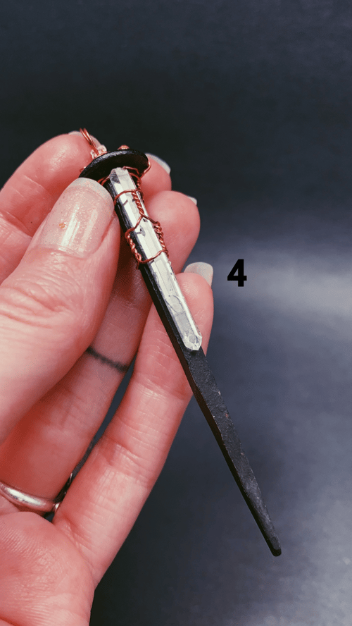 Image of Quartz Iron Nails