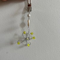 Image 3 of Buttercup hair clip