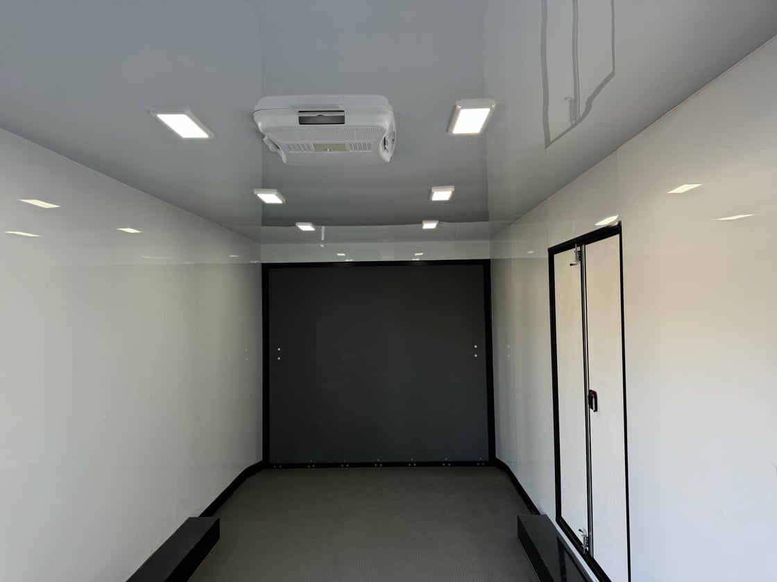 Image of 22'x106''x8' Enclosed