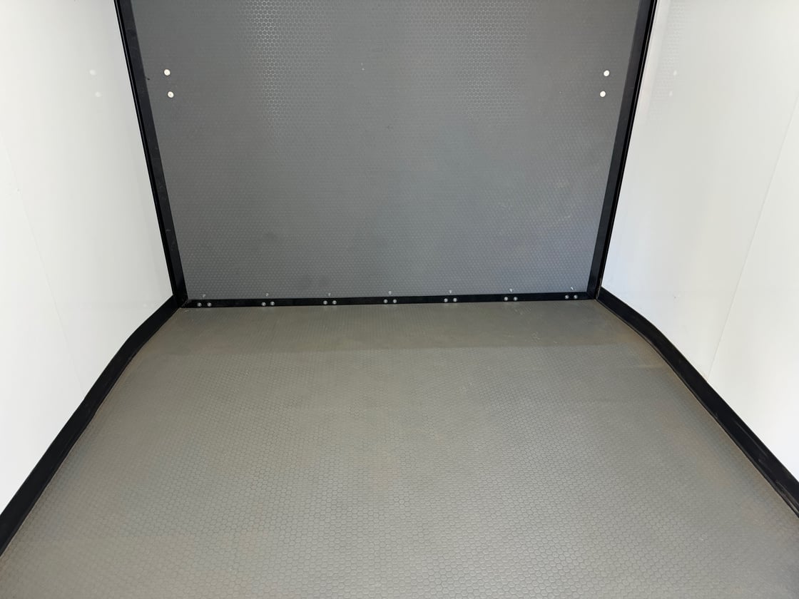 Image of 22'x106''x8' Enclosed