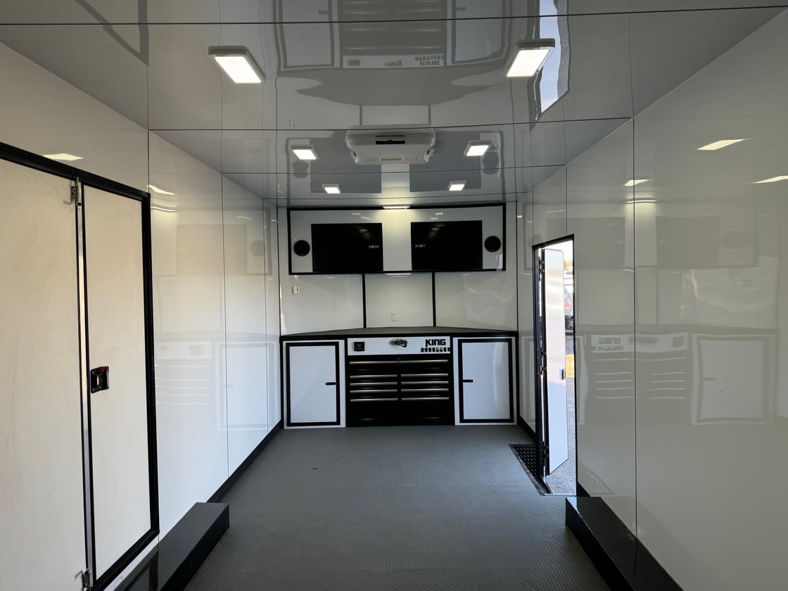 Image of 22'x106''x8' Enclosed