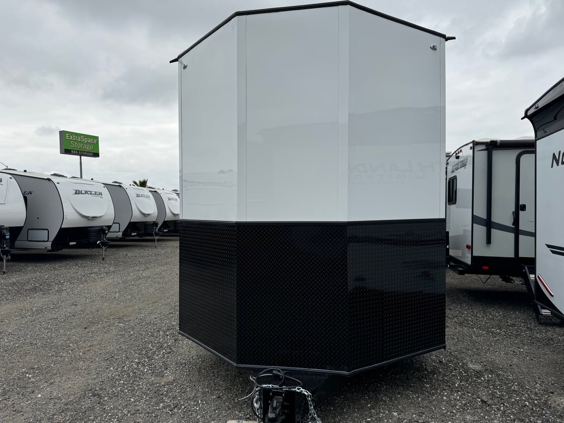 Image of 24'x106''X9' Enclosed