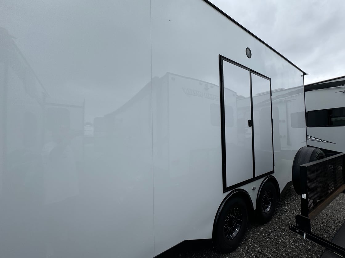 Image of 24'x106''X9' Enclosed