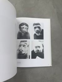 Image 10 of Nutzlich, Suss und Museal: Das fotografierte Tier - Ute Eskildsen