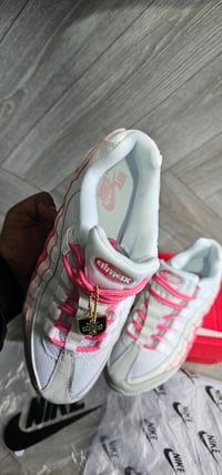 Image 6 of Womens pink 95(1:1)