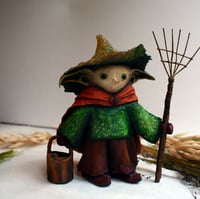 Image 2 of Gardener Gremlin Figure
