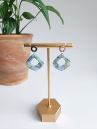 Image 1 of Shoreline Marble Beths
