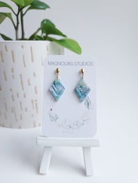 Image 2 of Shoreline Marble Cassies 