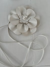 Image 2 of Flower Belt White