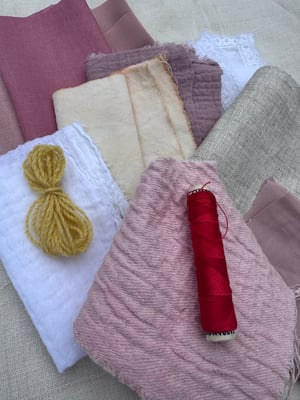 Image of Set slow stitching