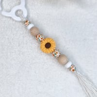 Image 2 of Suspension .. Marguerite ..