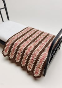 Image 3 of Mile-A-Minute Dollhouse Throws